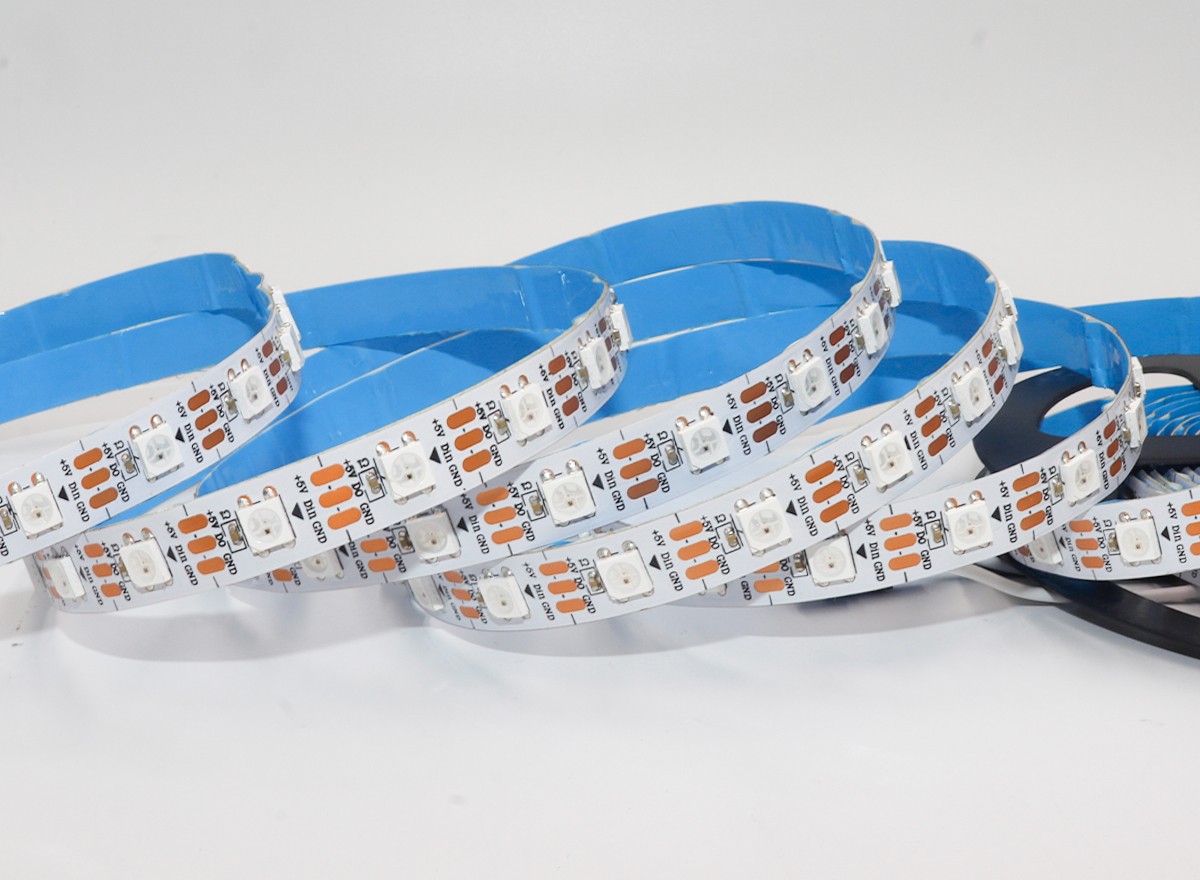 內(nèi)置SK6812 5050RGB 60燈 5V 單點(diǎn)單控三線路 白板