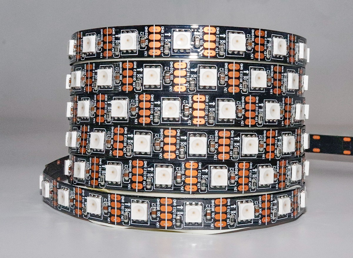 內(nèi)置GS8208 5050RGB 60燈 12V 單點(diǎn)單控?cái)帱c(diǎn)續(xù)傳