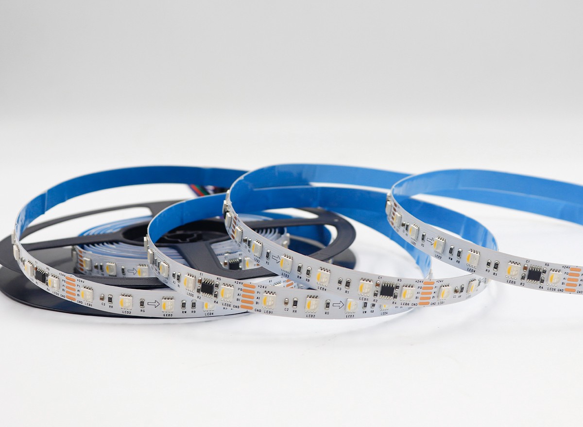 UCS512H4 5050RGBW 10段60燈 24V