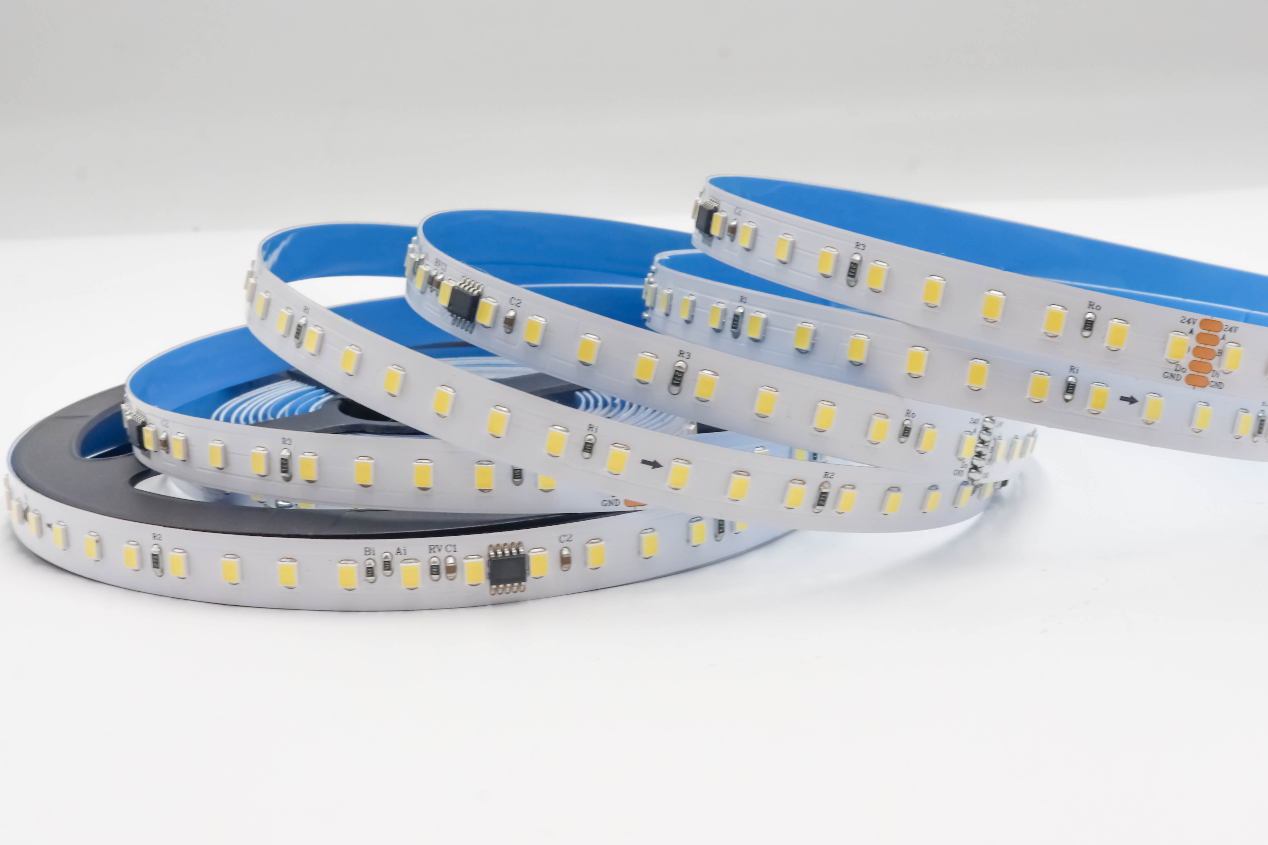 UCS512H4L 2835單色 4段120燈 24V