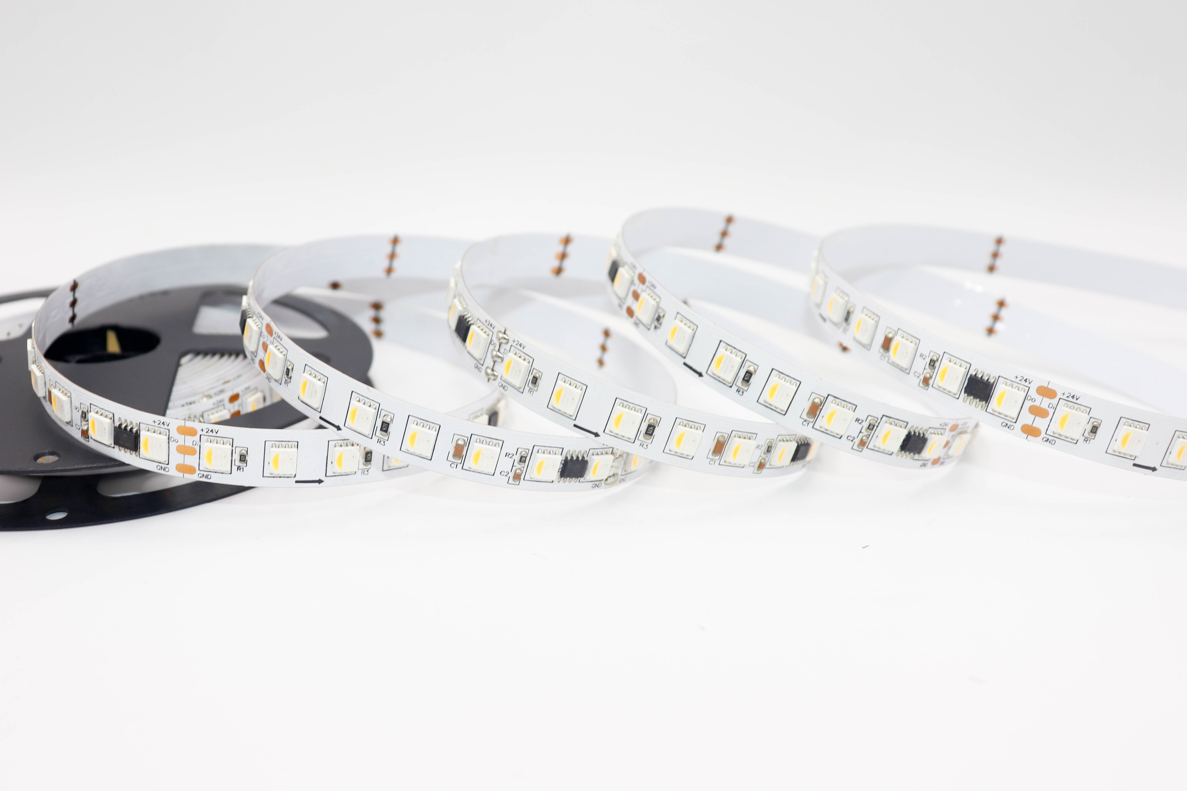 UCS2904 5050RGBW 10段60燈 24V 